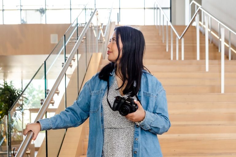 girl with camera